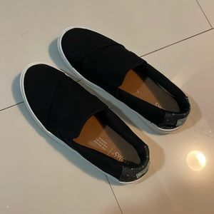 Toms black Slip On